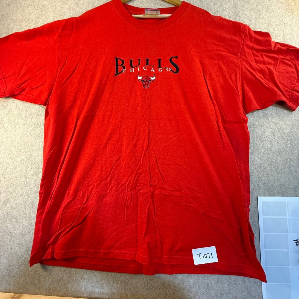 Vintage Lee Sport Chicago Bulls Embroidered T Shirt Red Mens XXL NBA Basketball
